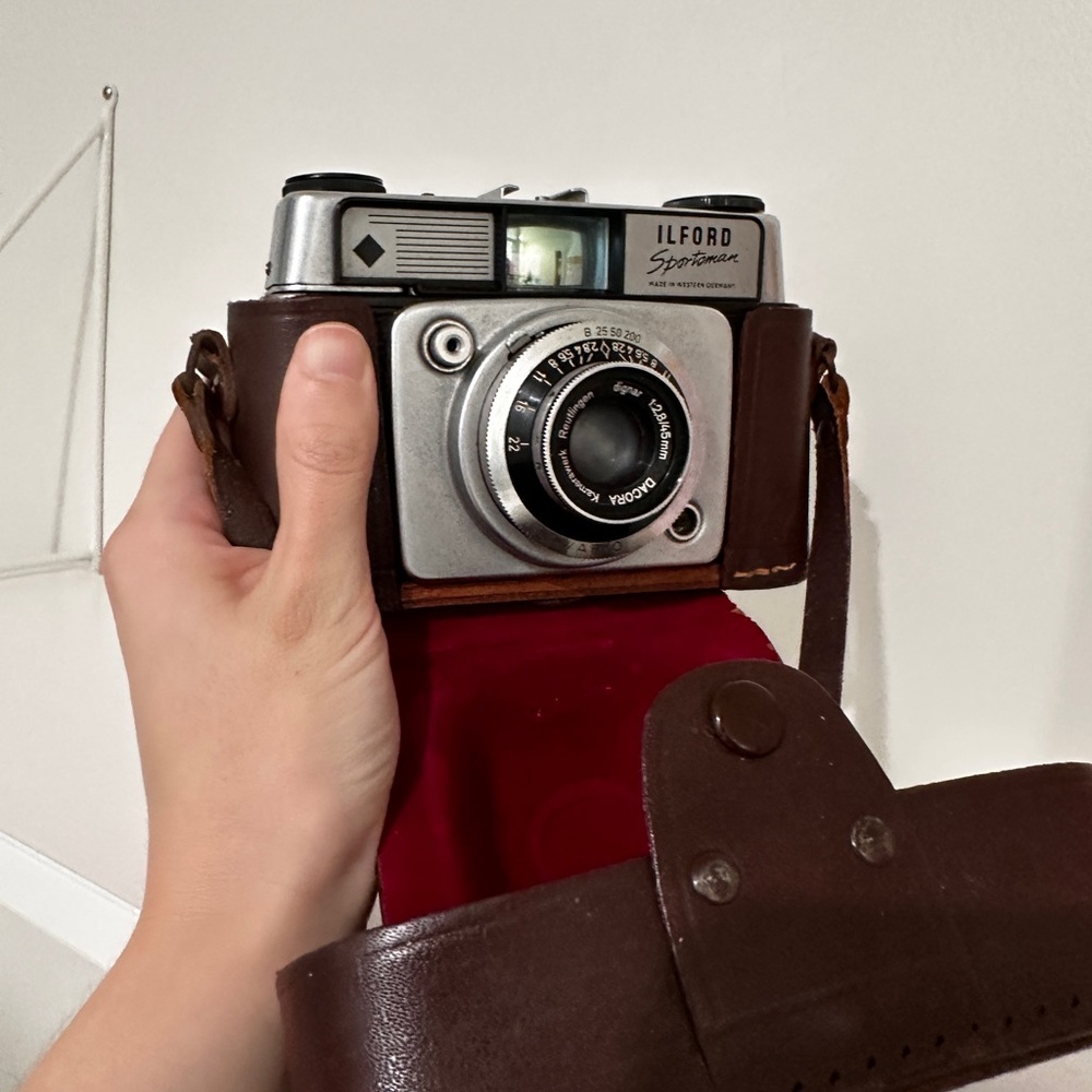 Ilford Sportsman Classic Camera - Silver and Brown